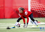 女足赵丽娜写真,展现女足女神的优雅风采